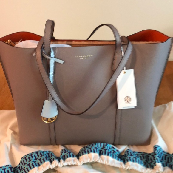 Tory Burch Handbags - Tory Burch tote